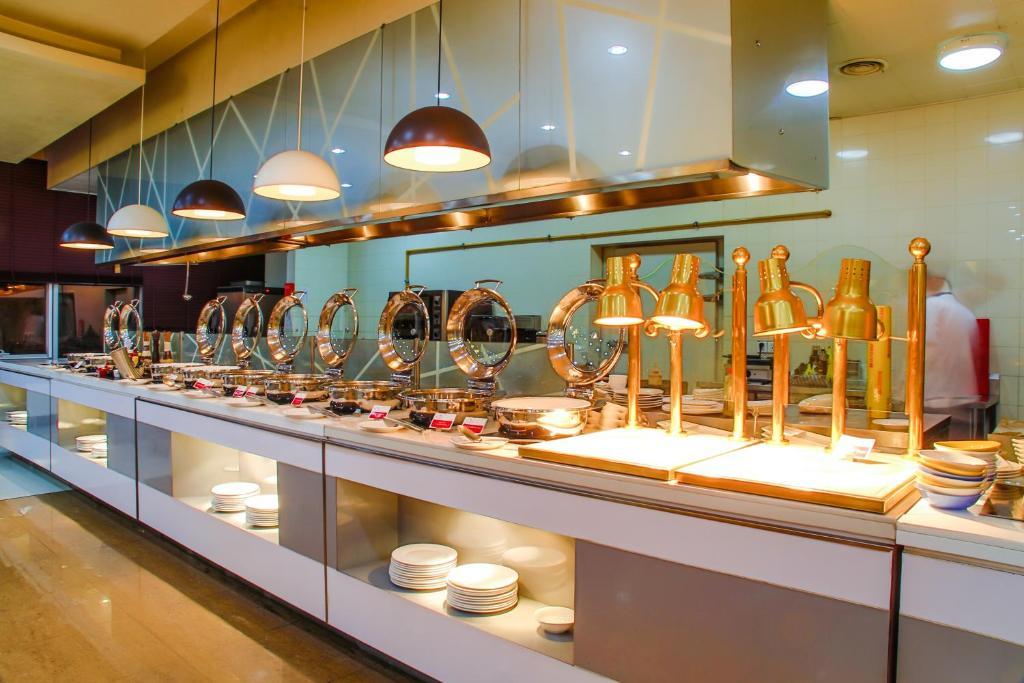 Ramada Ulaanbaatar City Center Ngoại thất bức ảnh